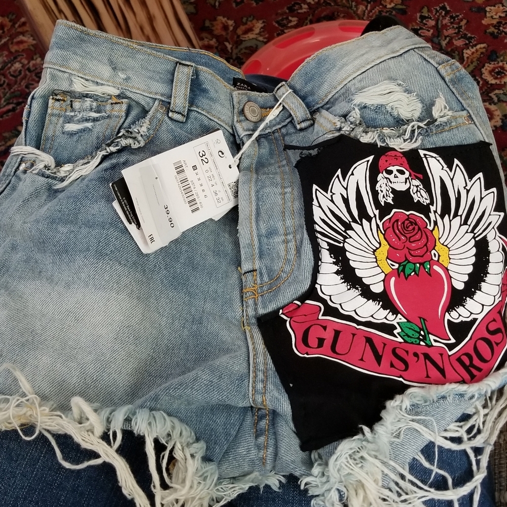 GUNS & ROSES JEAN SHORTS